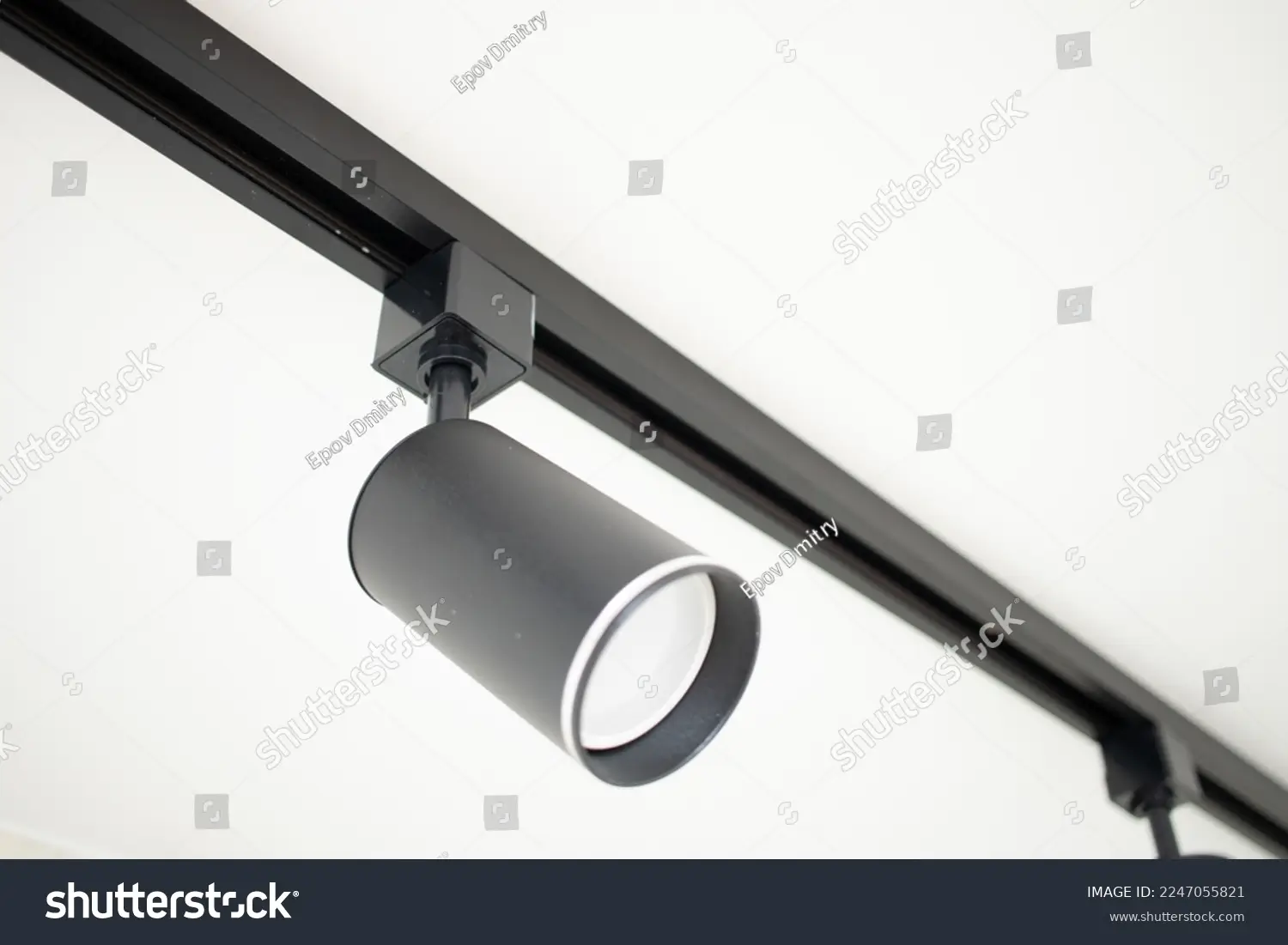 1-5-1-4 track & spot light